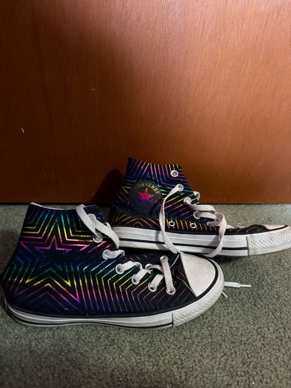 Converse Kids' High-Top Sneakers in Black with Rainbow Starline